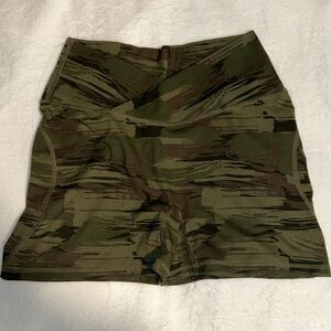 Alphalete biker shorts